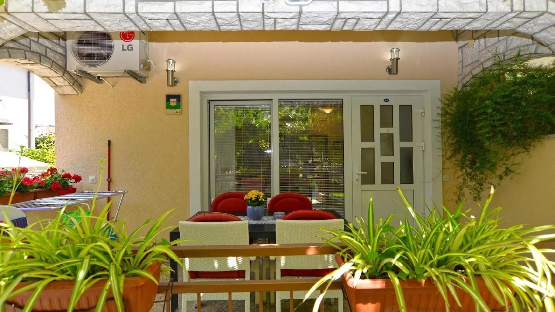 Apartment Ferienwohnung Fuer 2 Personen Ca 35 Qm In Cervar-Porat, Istrien Istrische Riviera Porec Croatia